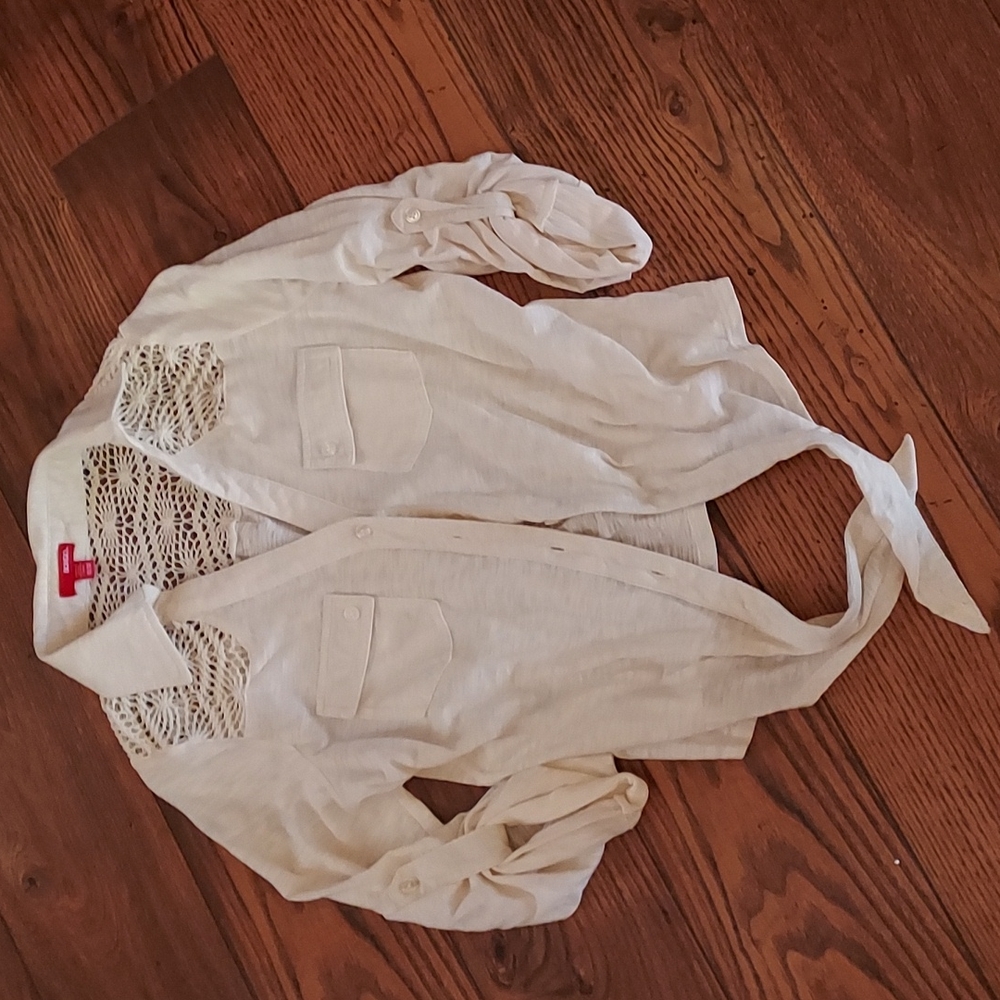 Bongo cream waist length blouse